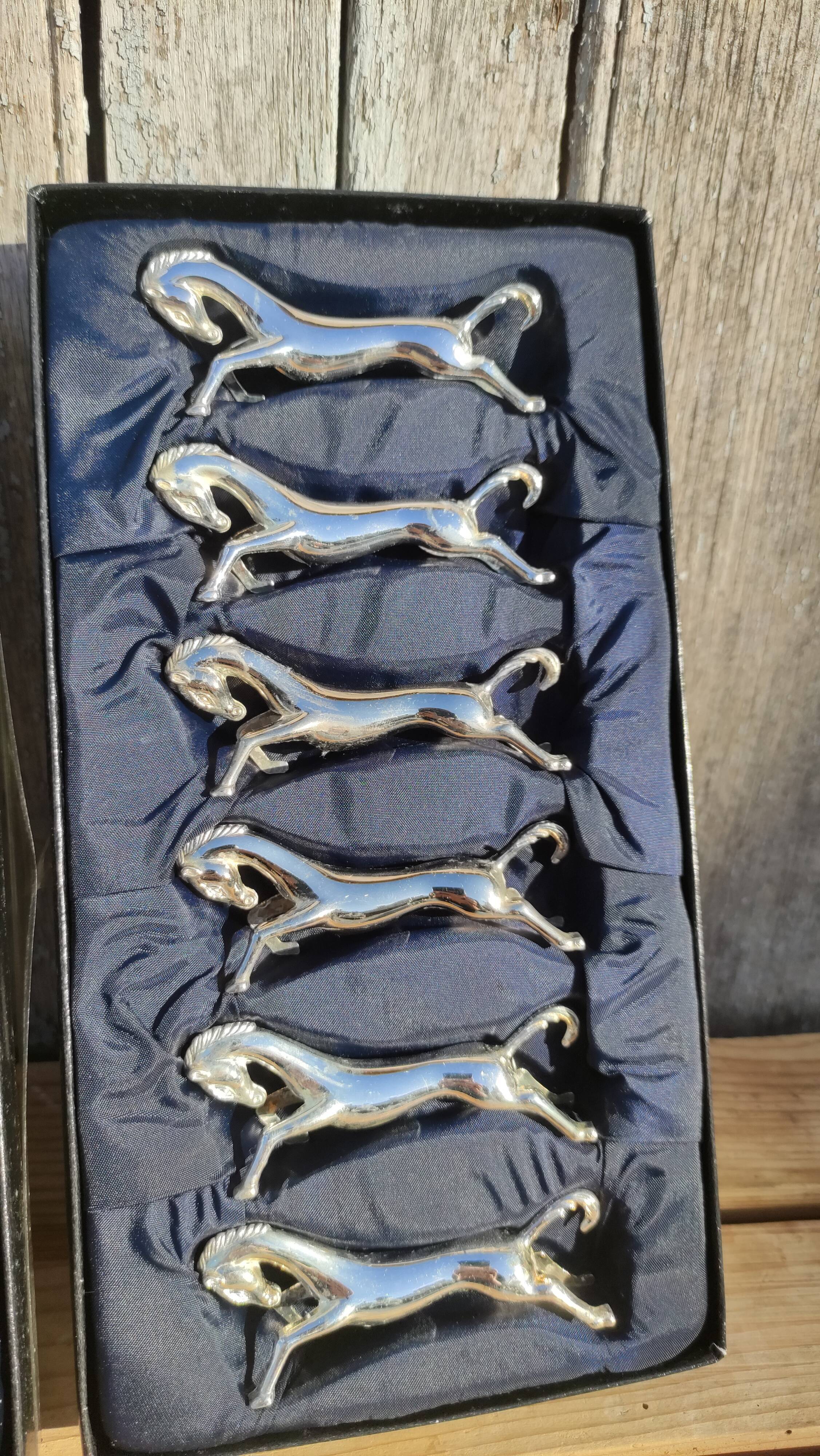 Vintage knife holder in original box