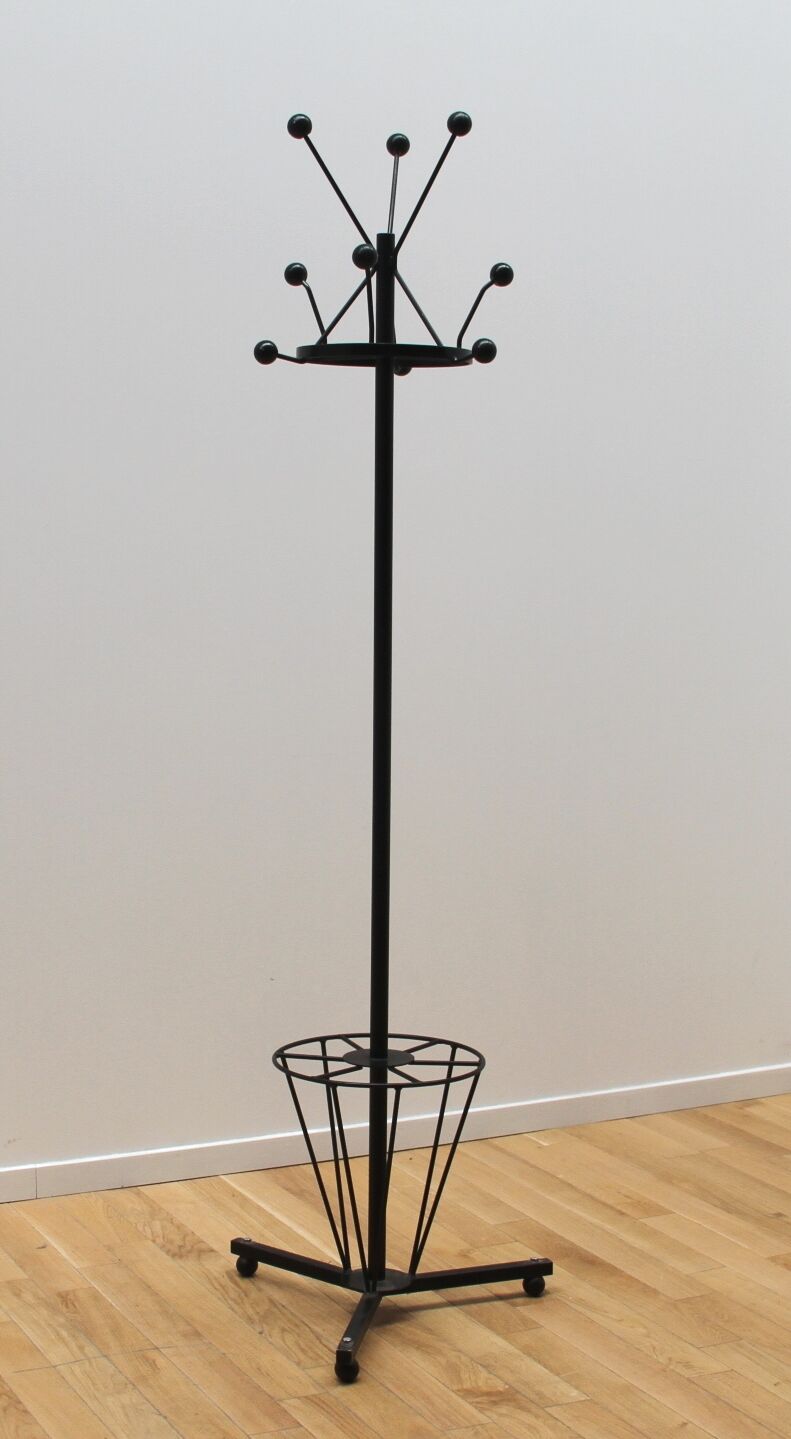 Metal design coat rack