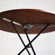 Table ronde élévatrice par Jürg Bally
