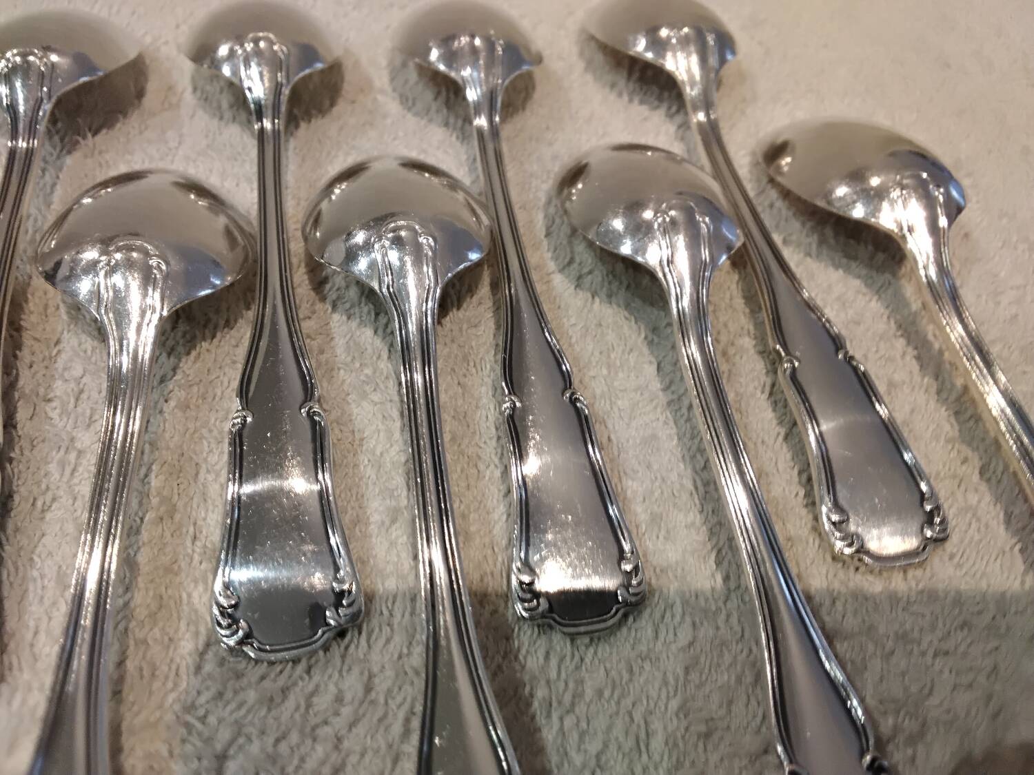12 silver-plated metal teaspoons, Ercuis Valencay silversmith, 14.3cm