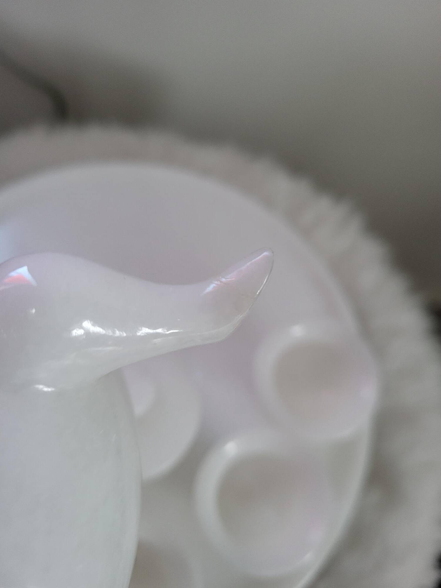 Small white jade service