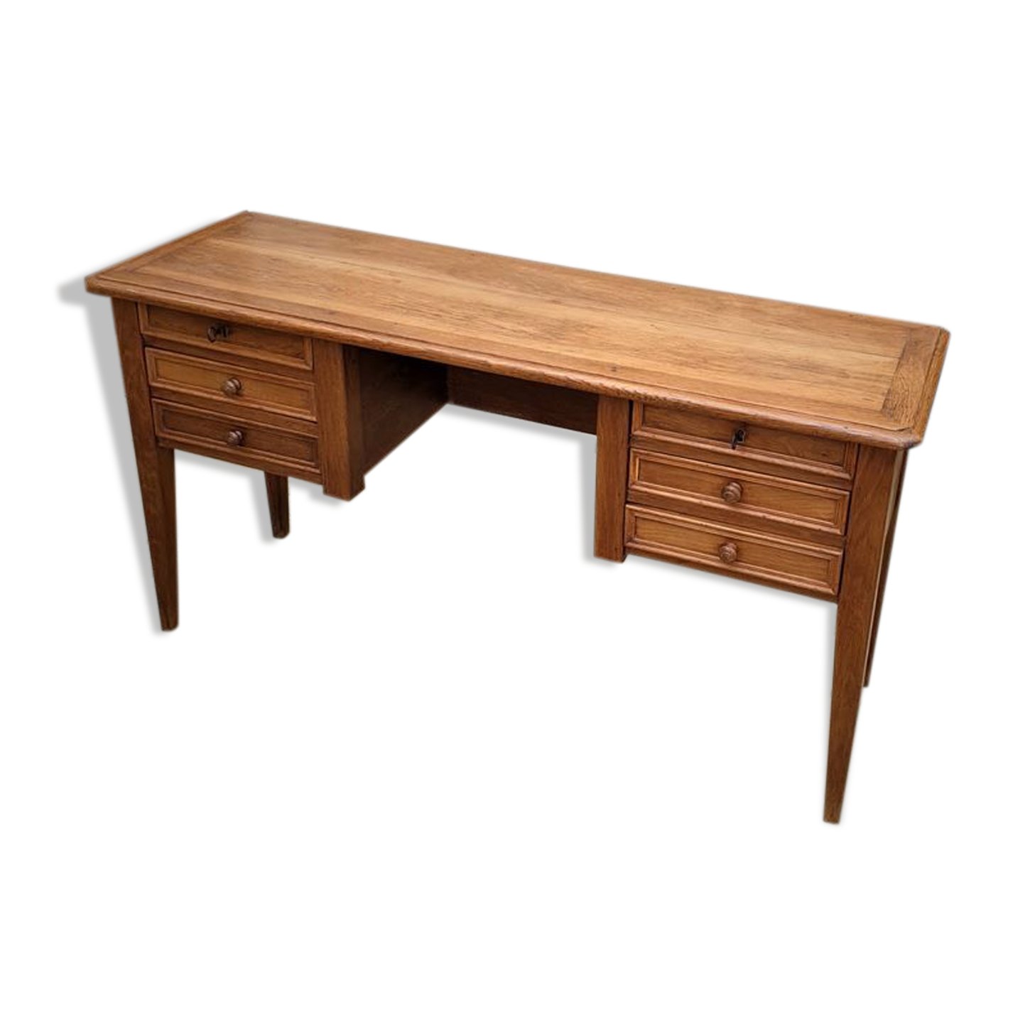 Former pharmacist desk