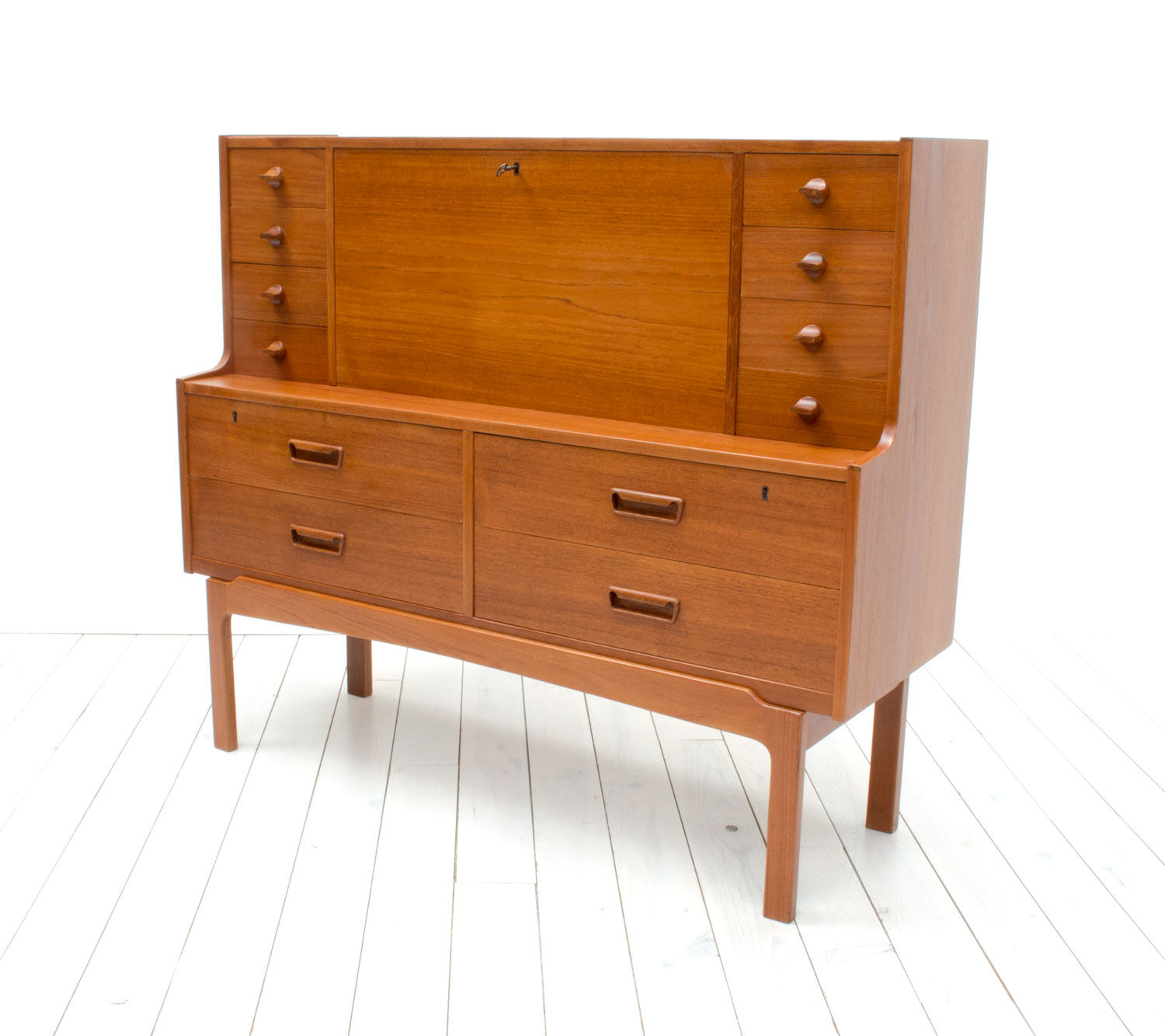 Danish teak writing desk model 69, by Arne Wahl Iversen 1960