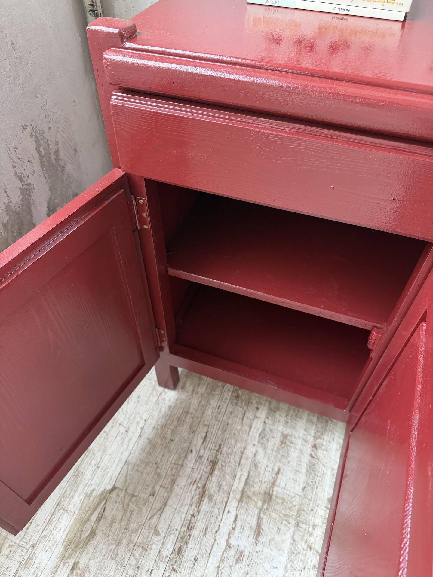 Red lacquered enfilade 1970 160cm