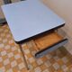 Table et chaises formica bleu