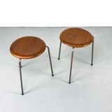 Tabouret Dot en teck, par Arne Jacobsen pour Fritz Hansen, années 1950, lot de 2