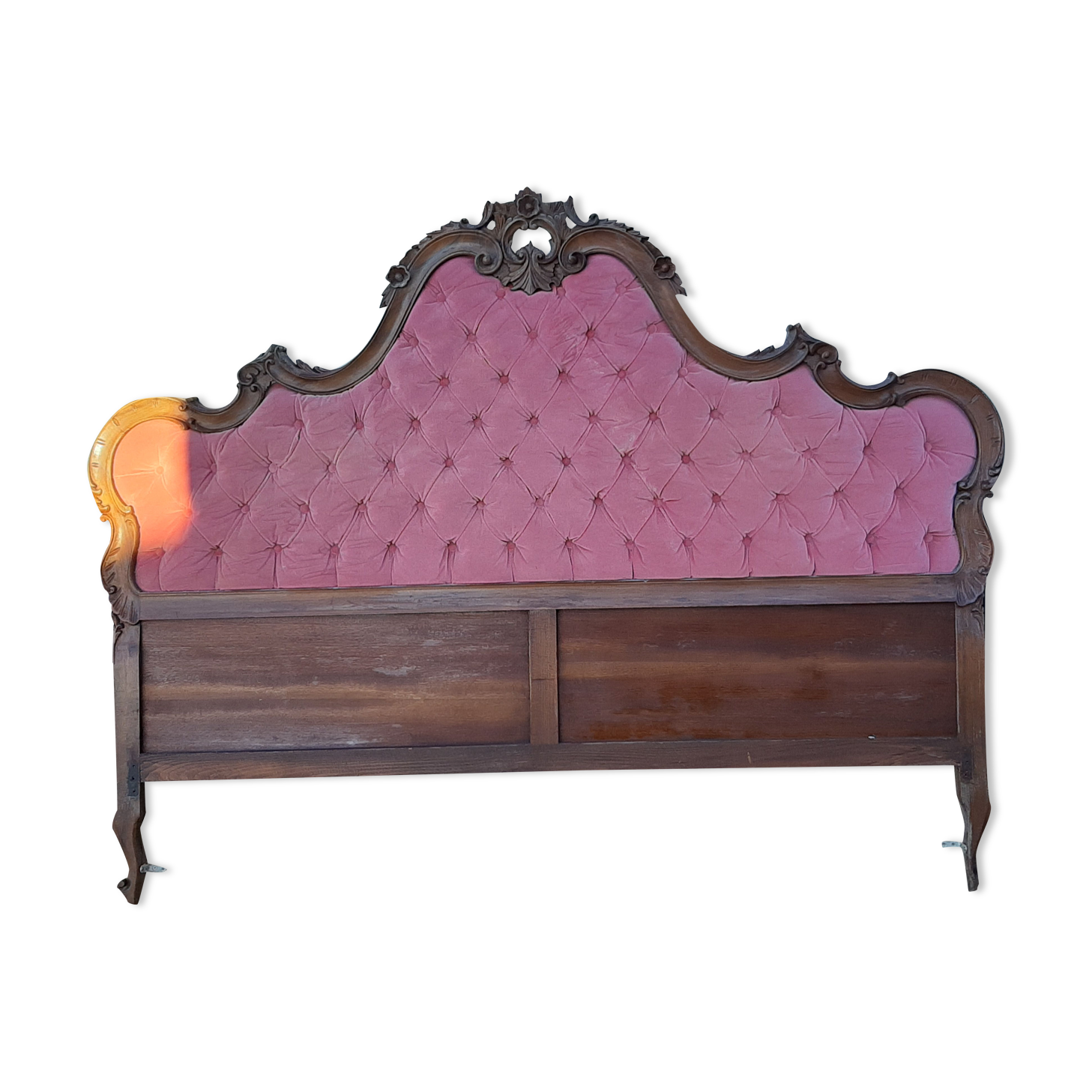 Rocaille style bed head
