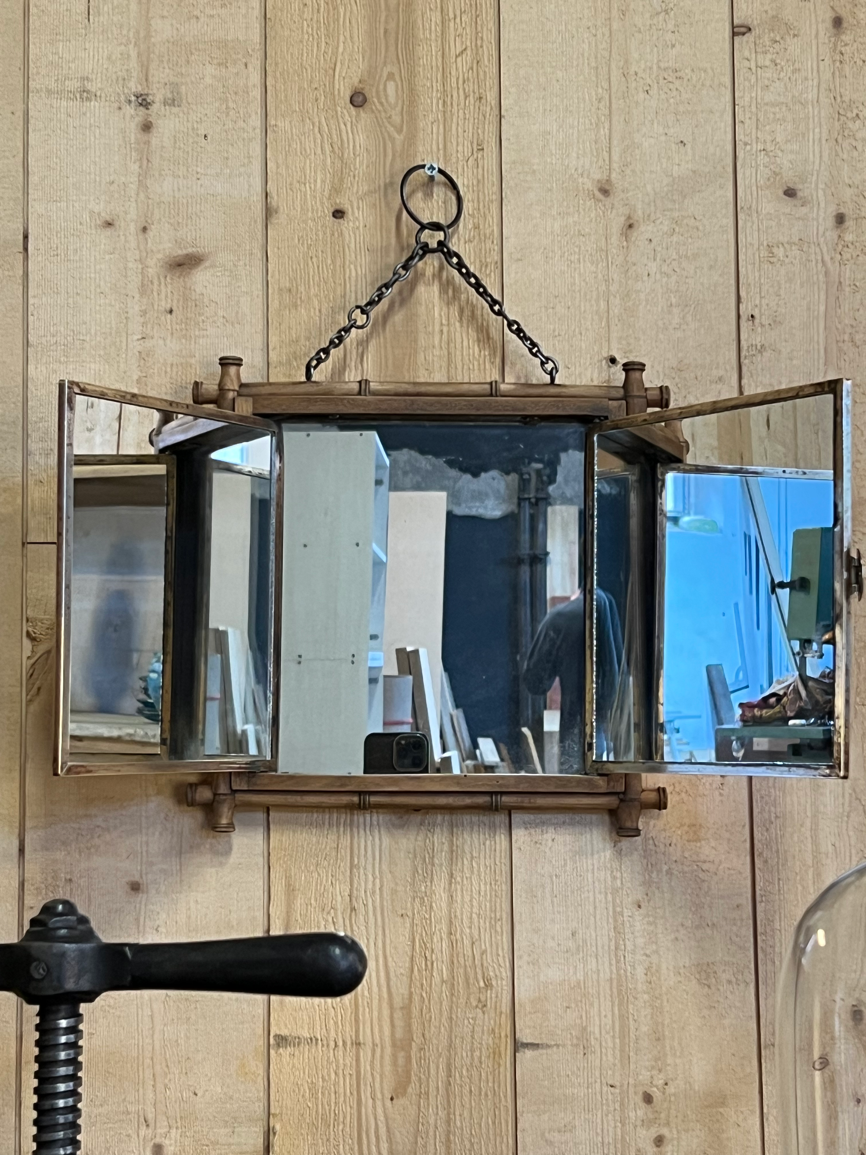 Miroir triptyque en bambou et laiton 1876