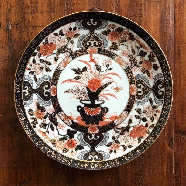 Ancient Japanese plate, hand-painted