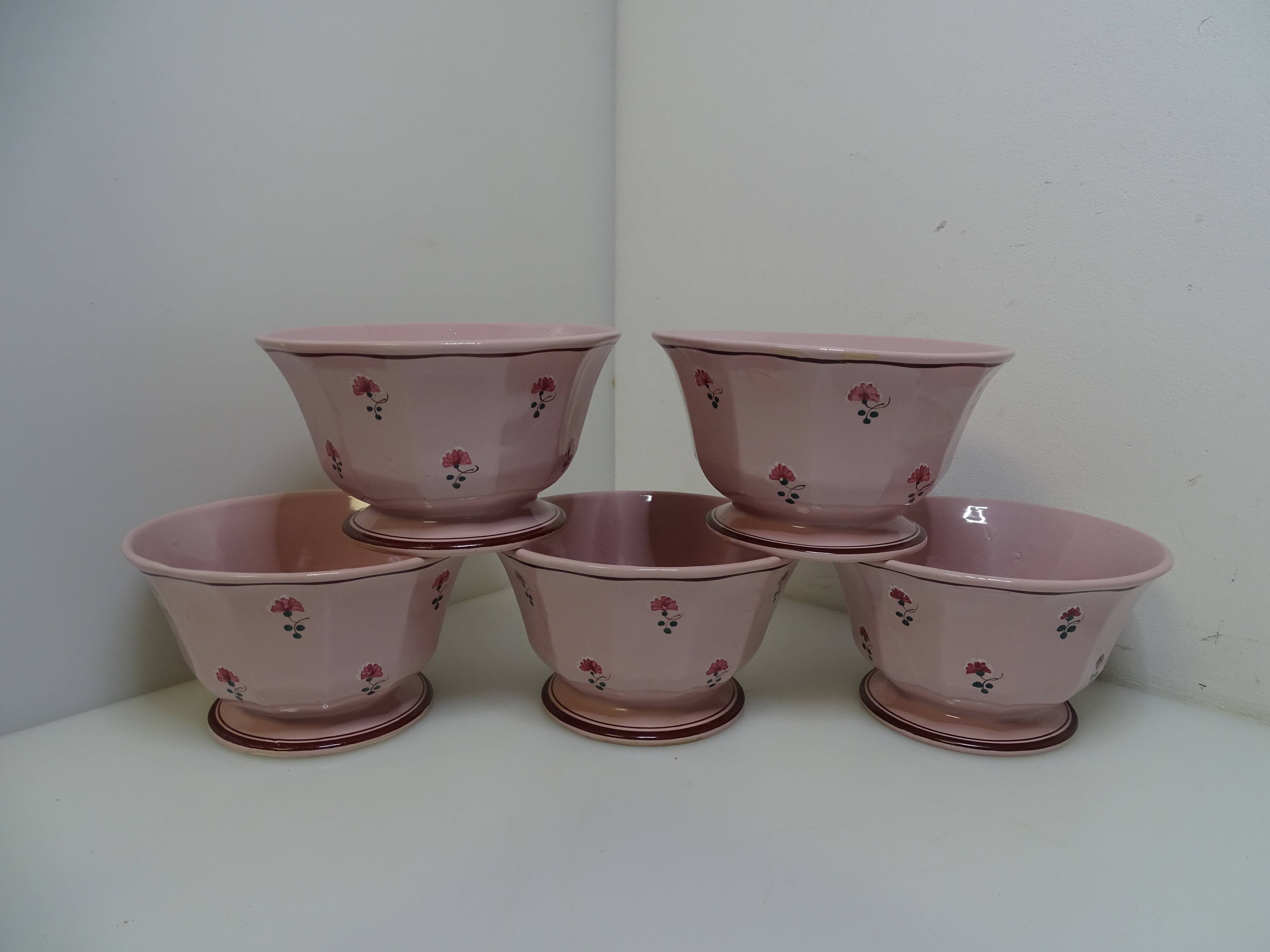 Set of 5 vintage antique ceramic bowls