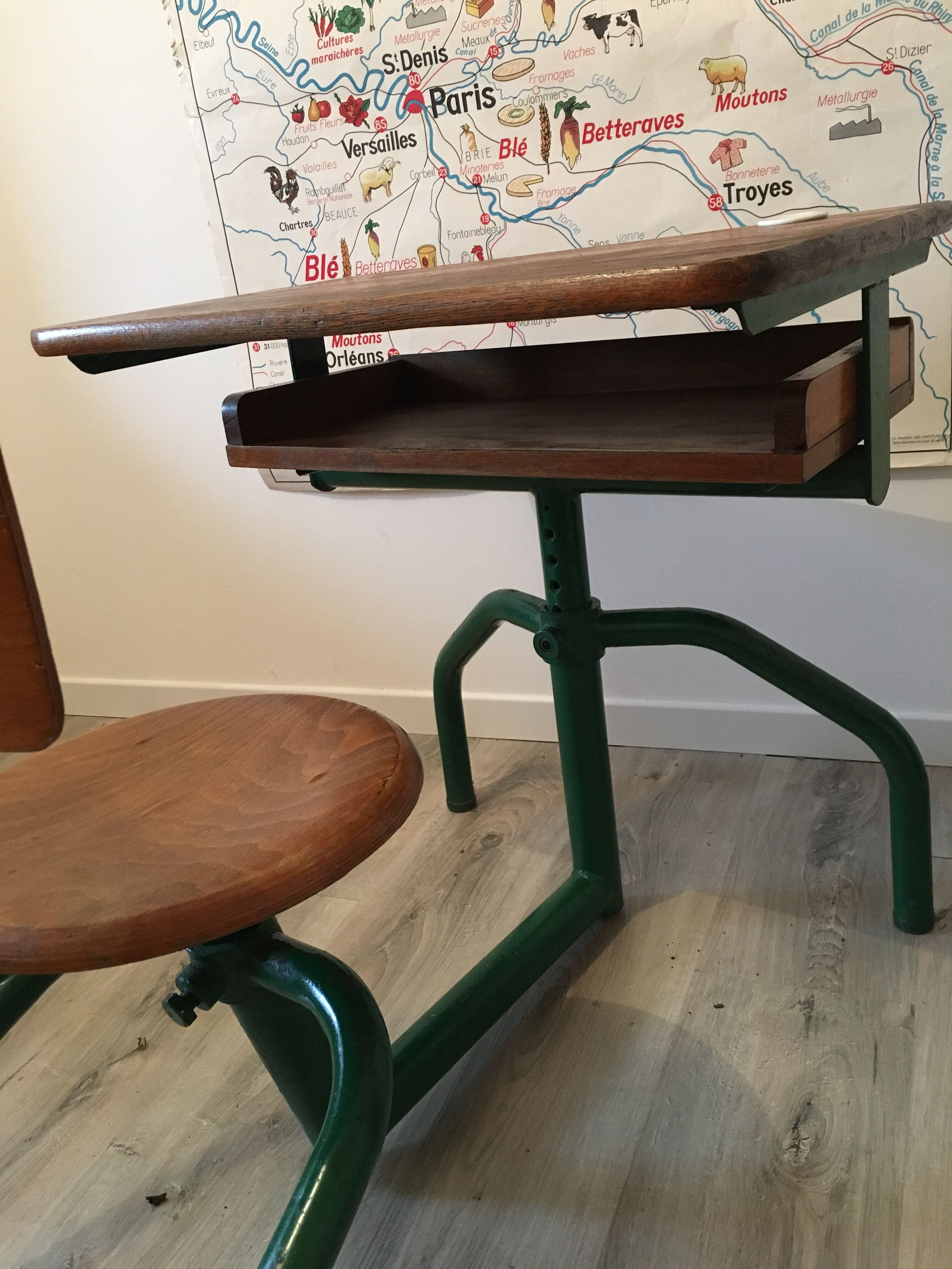 Old school desk desk