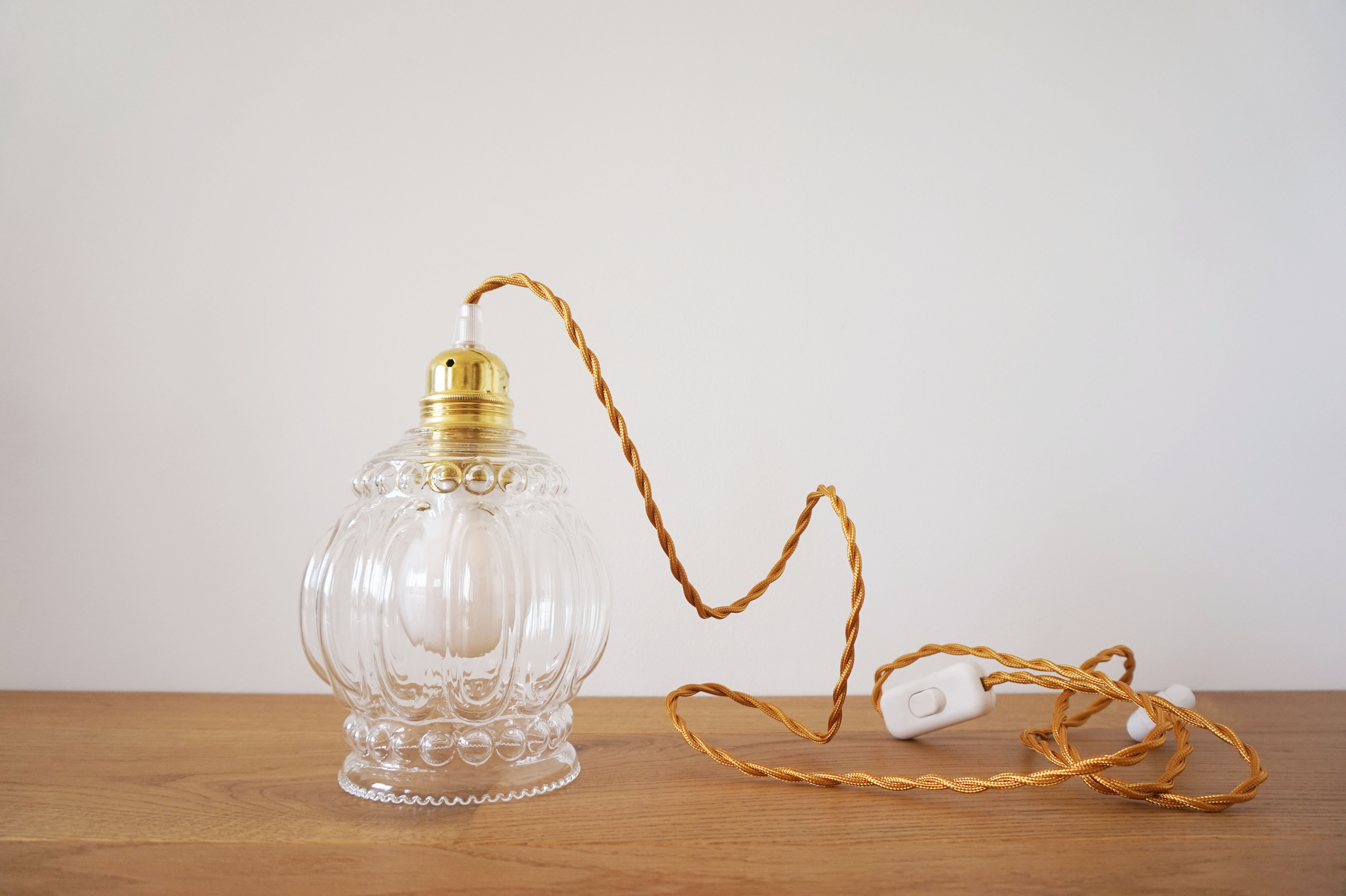 Suspension molded glass globe player