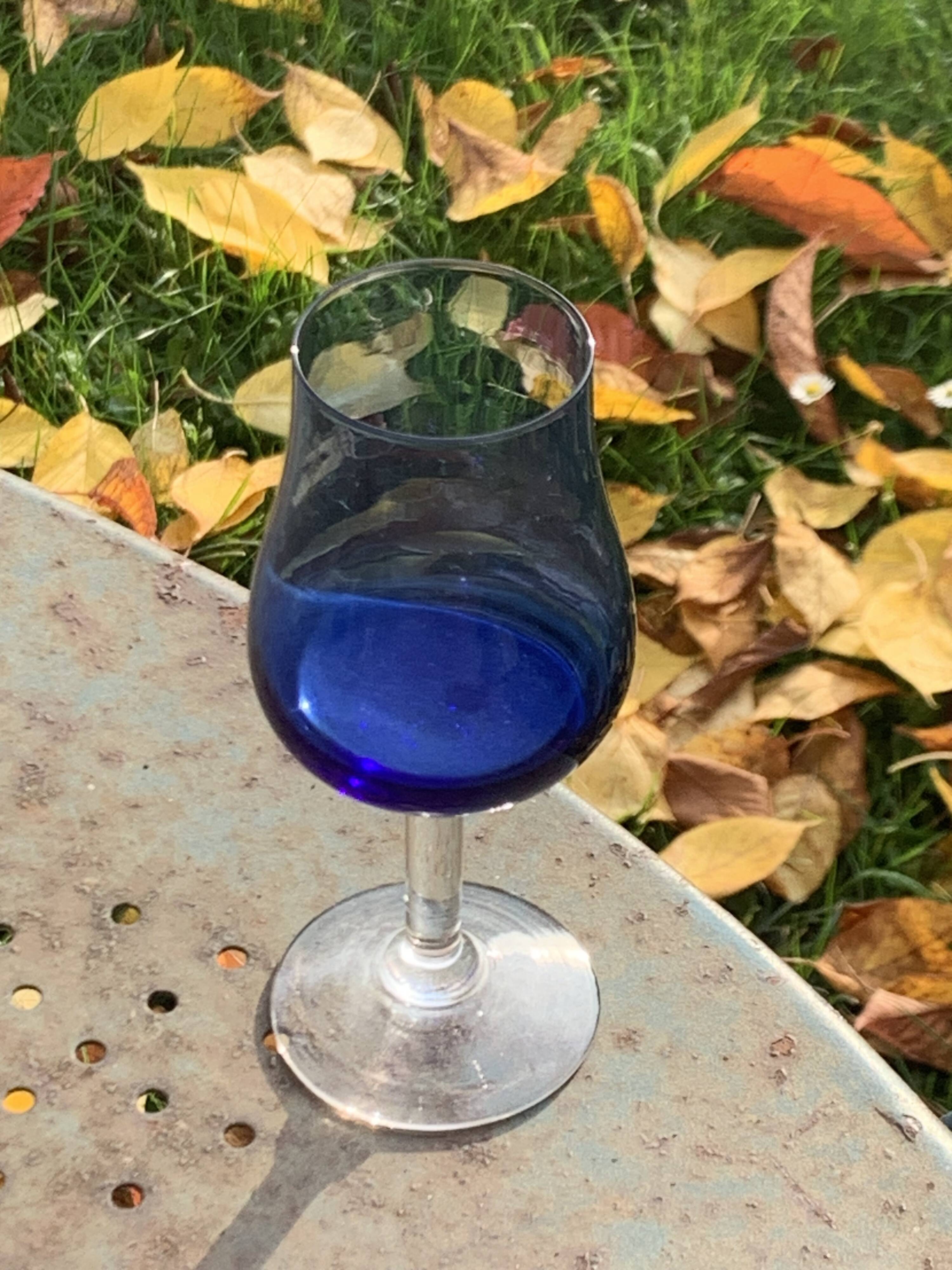 8 vintage cobalt blue glass port or aperitif glasses with transparent base