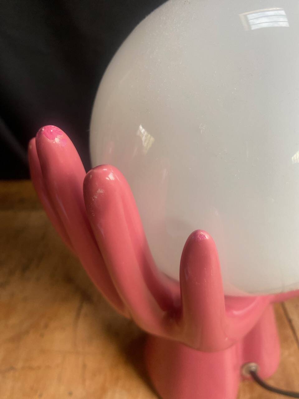 Pink ceramic hand lamp