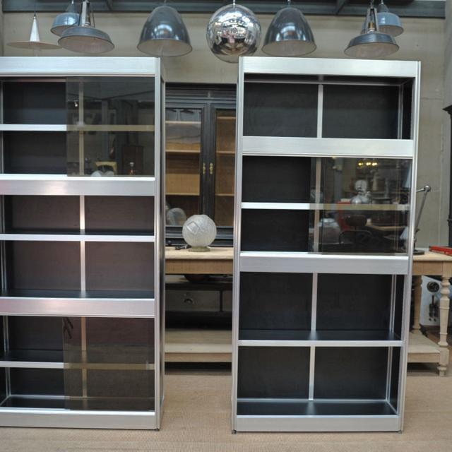 Paire d'étagères vitrines Design 1970