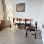 Set of 4 Italian chairs by Gianfranco Frattini.