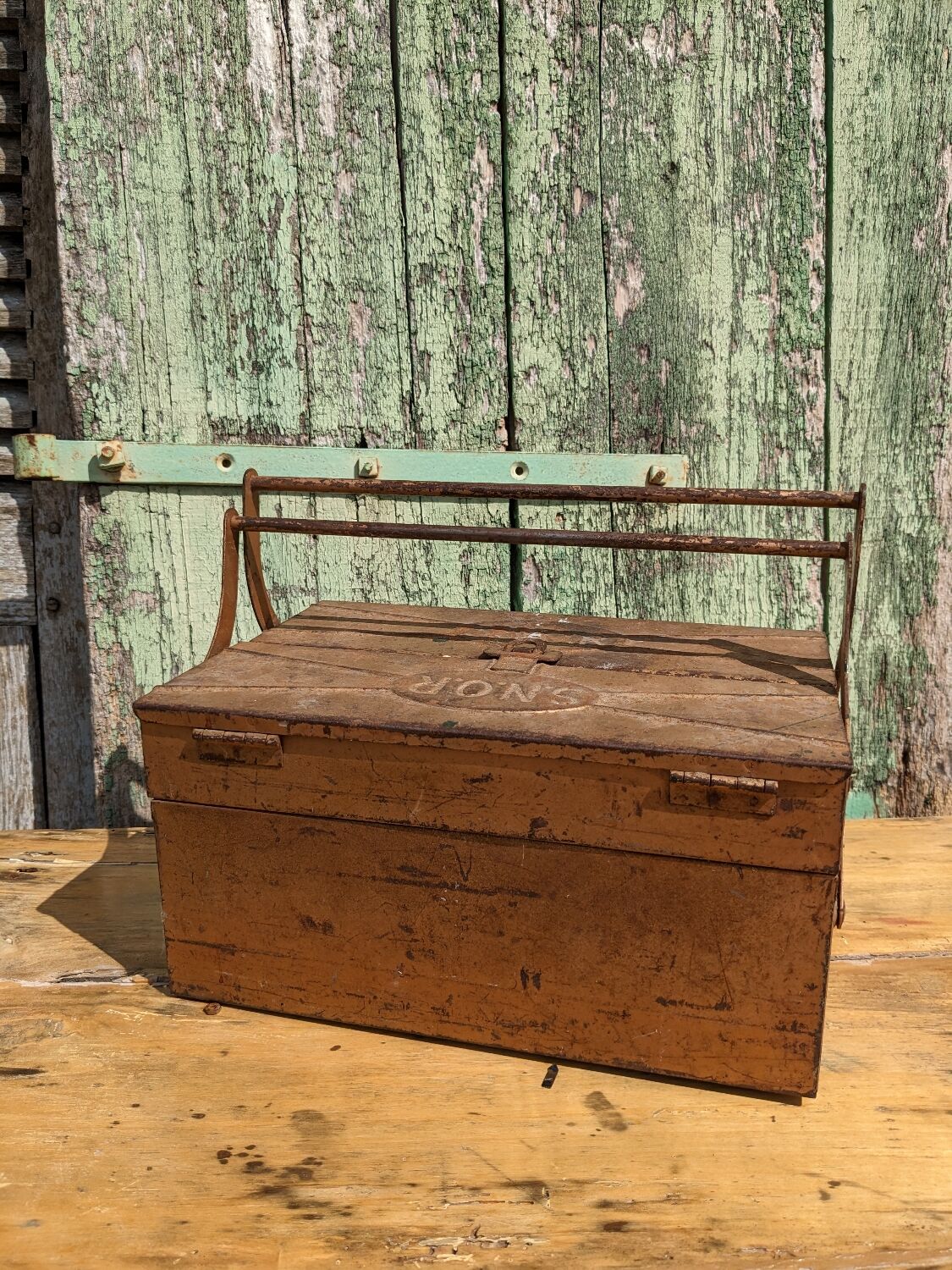 Boîte à outils SNOR des années 40