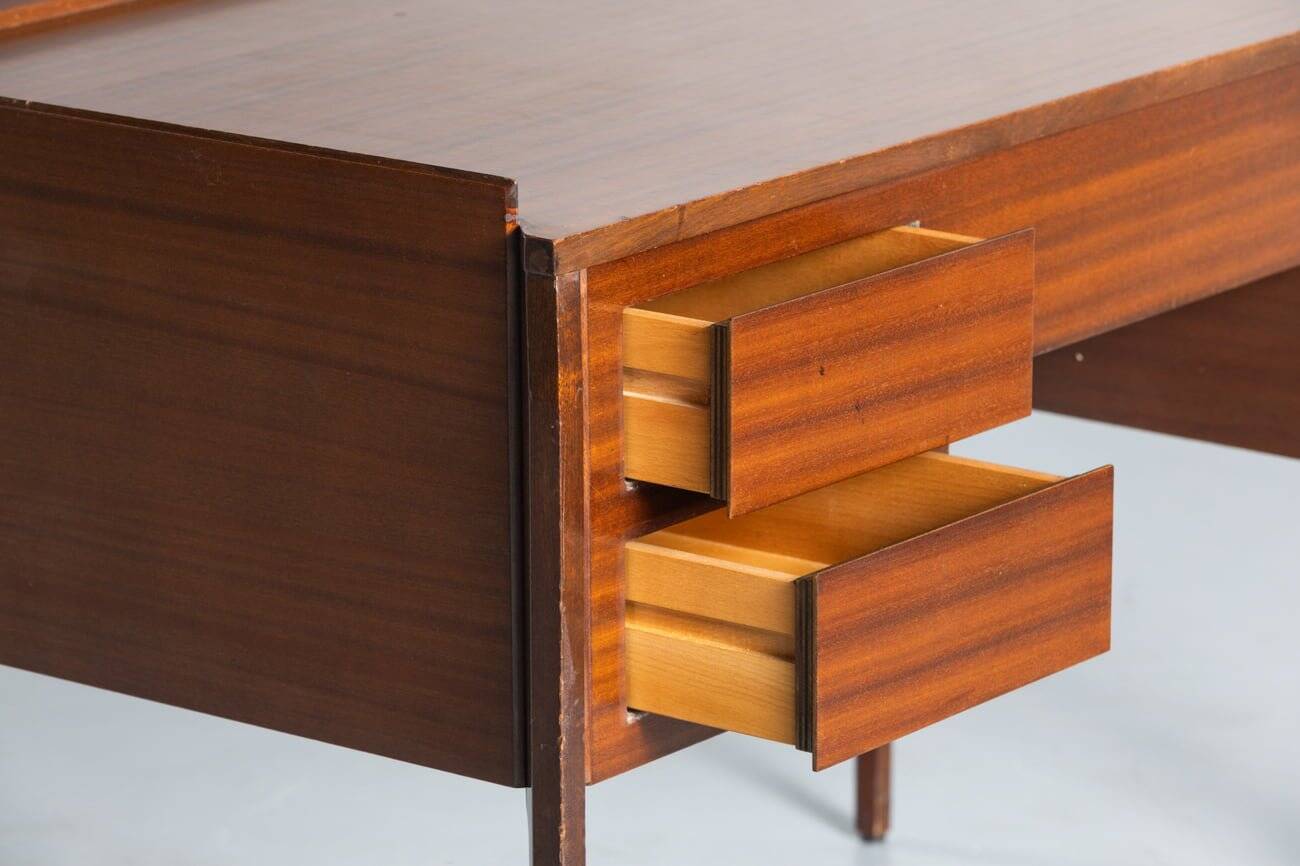 Vintage sleek mid-century desk by Gio Ponti for Dassi, Italy, 1960s