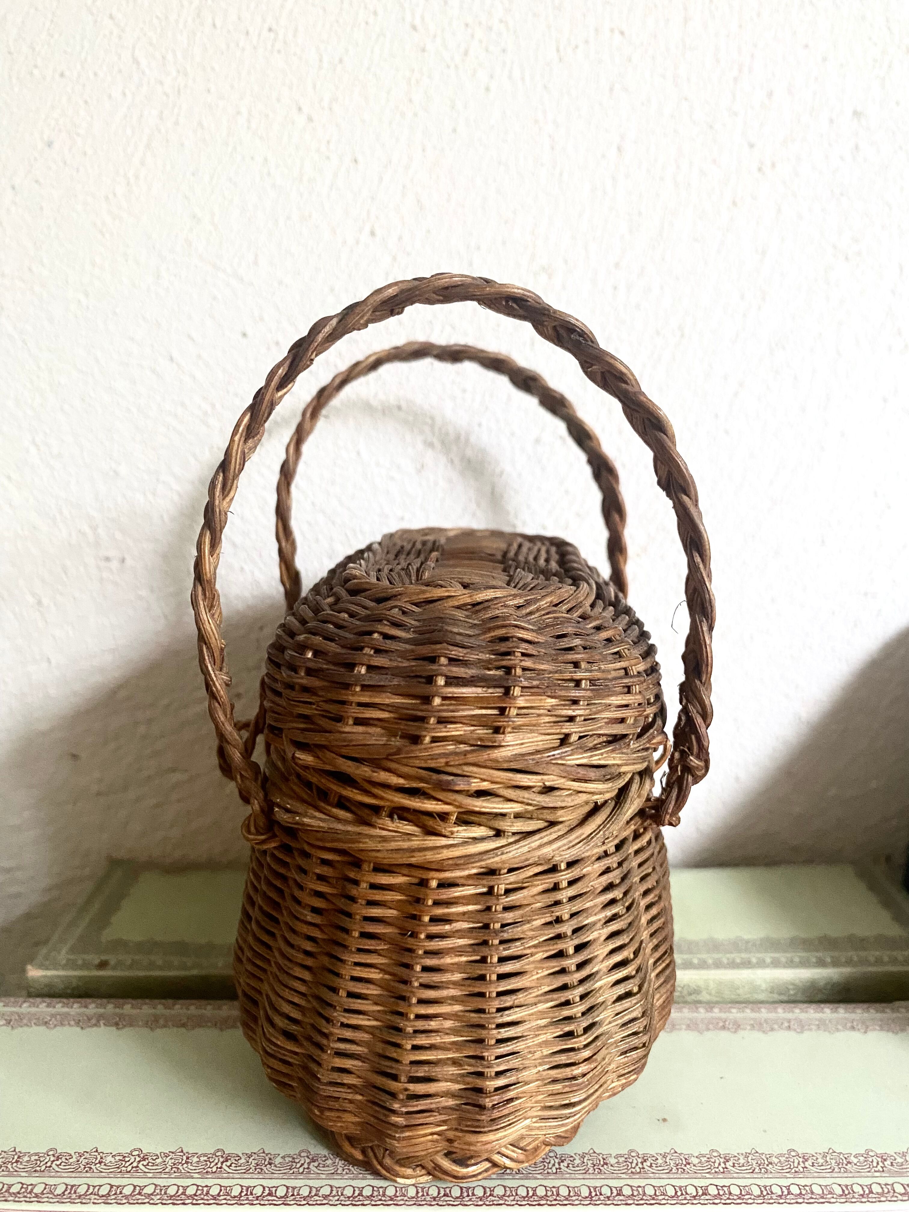 Doll basket circa 1900