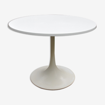 Werzalit Dining Room Tulip Table Molded Laminate