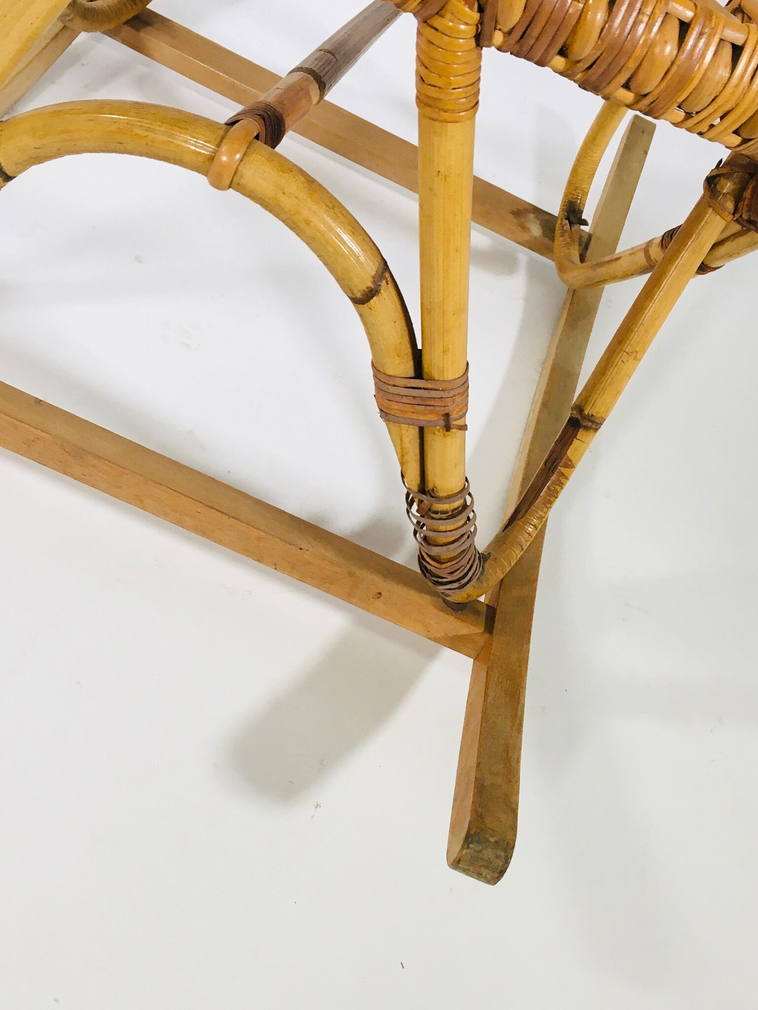 Fauteuil à bascule en bambou, France 1960
