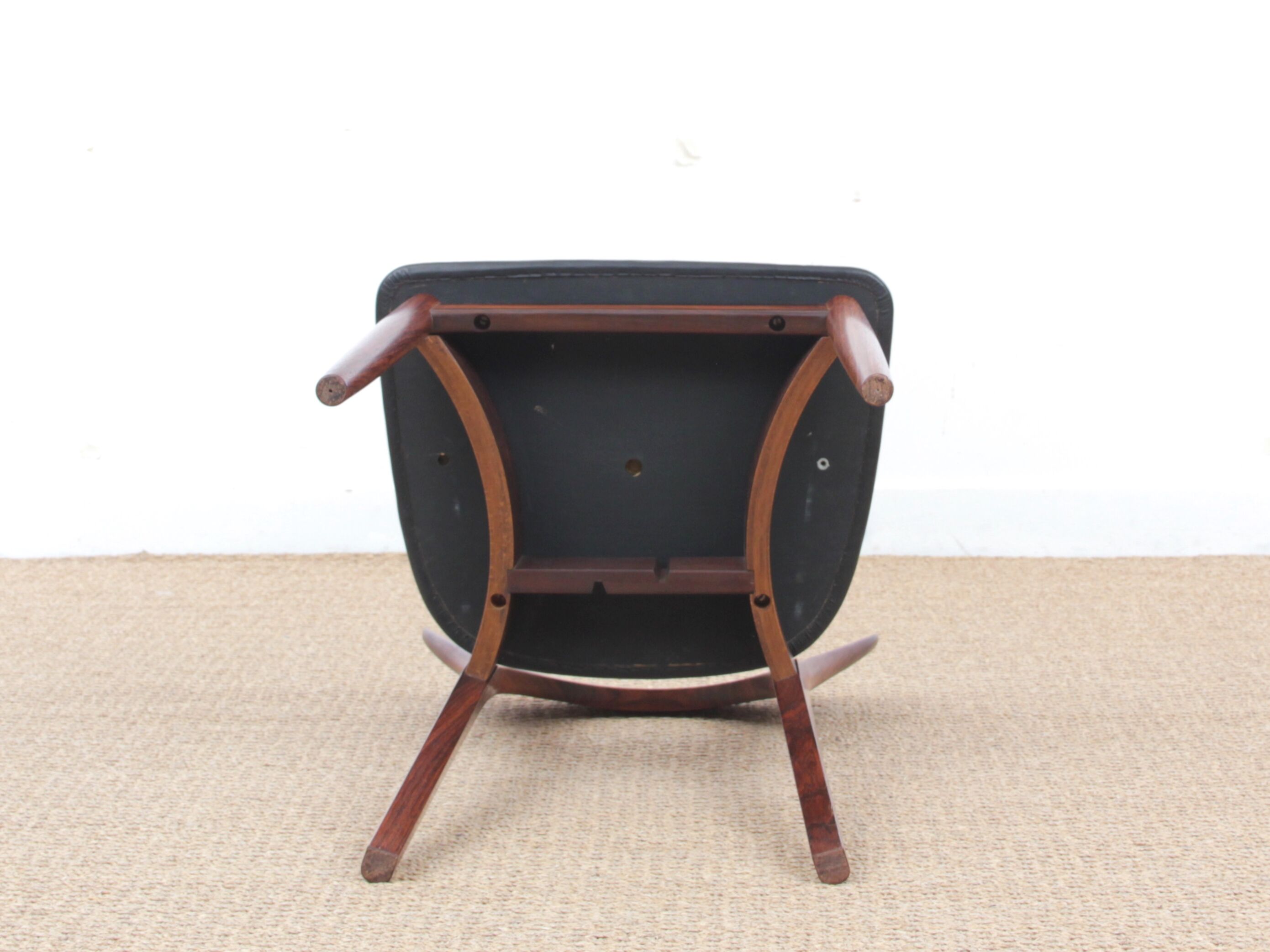 Suite of 4 Scandinavian chairs in Rio rosewood, Model Peter
