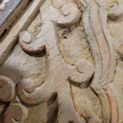 Plafond en bois sculpté