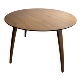 GUBI - Round dining table in walnut