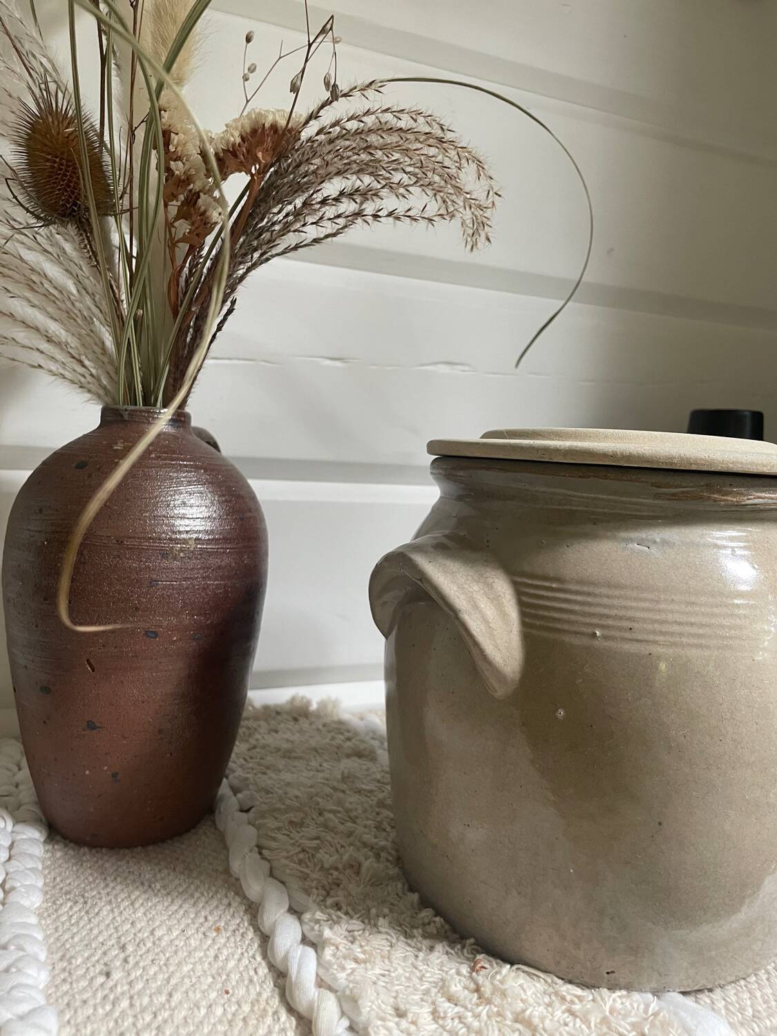 Glazed stoneware pot