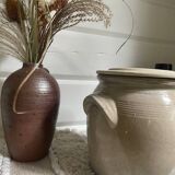 Glazed stoneware pot