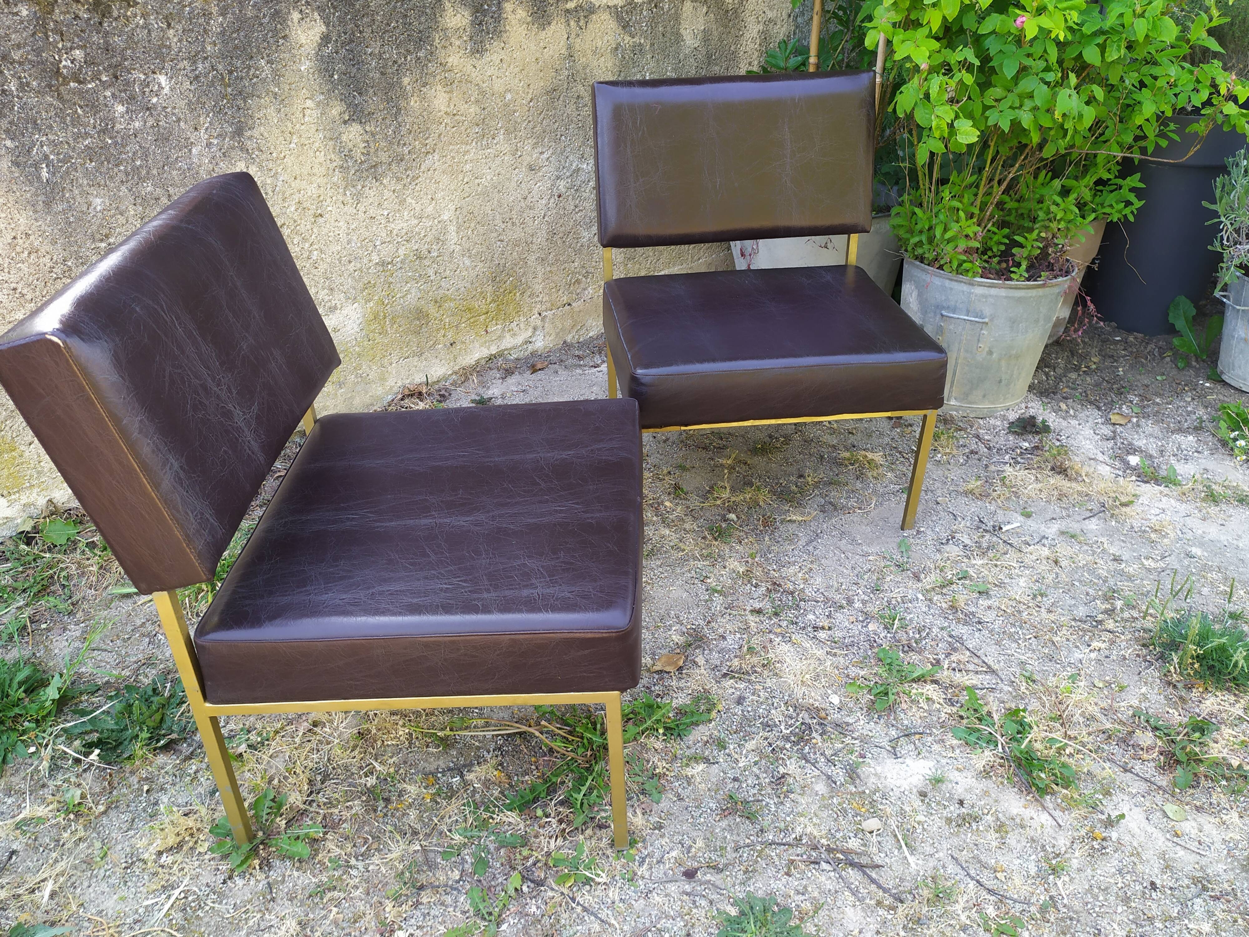 Paire de chauffeuses années 70