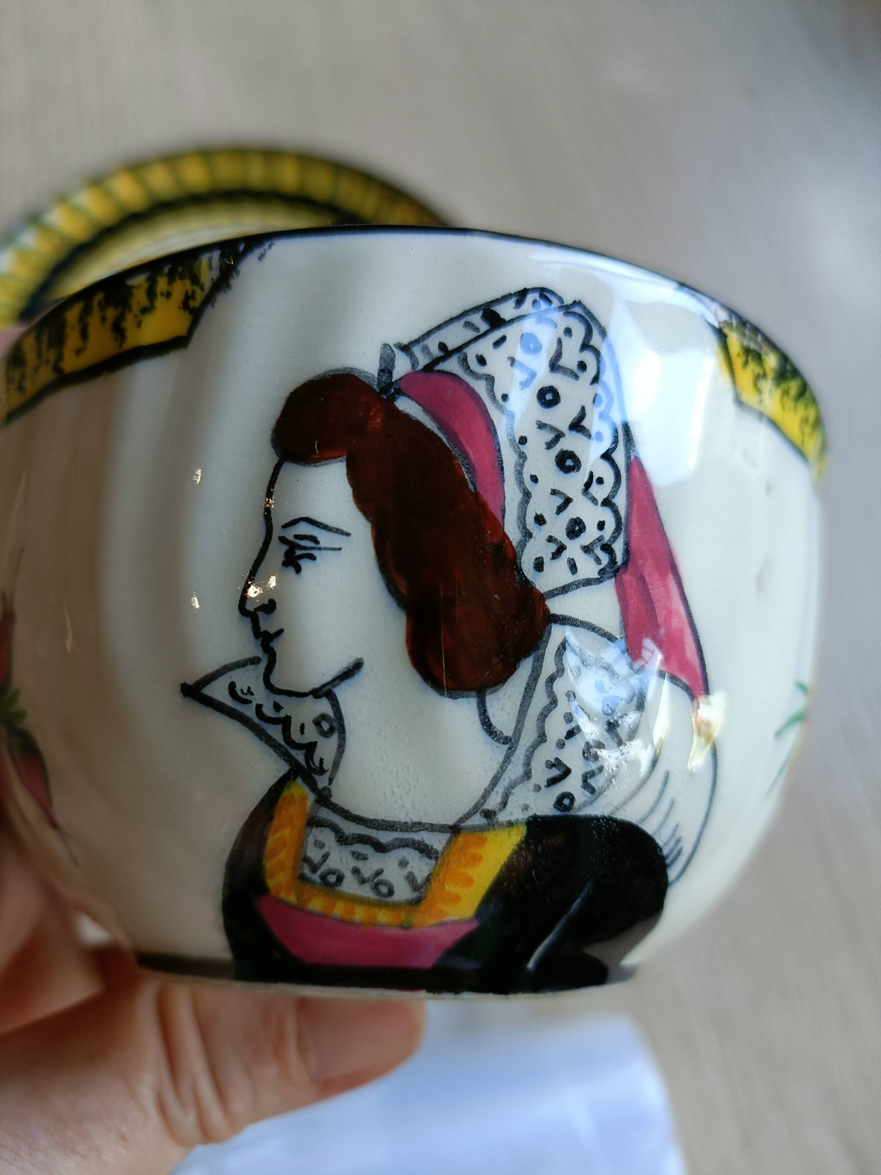 Tasse à thé avec soucoupe Henriot Quimper