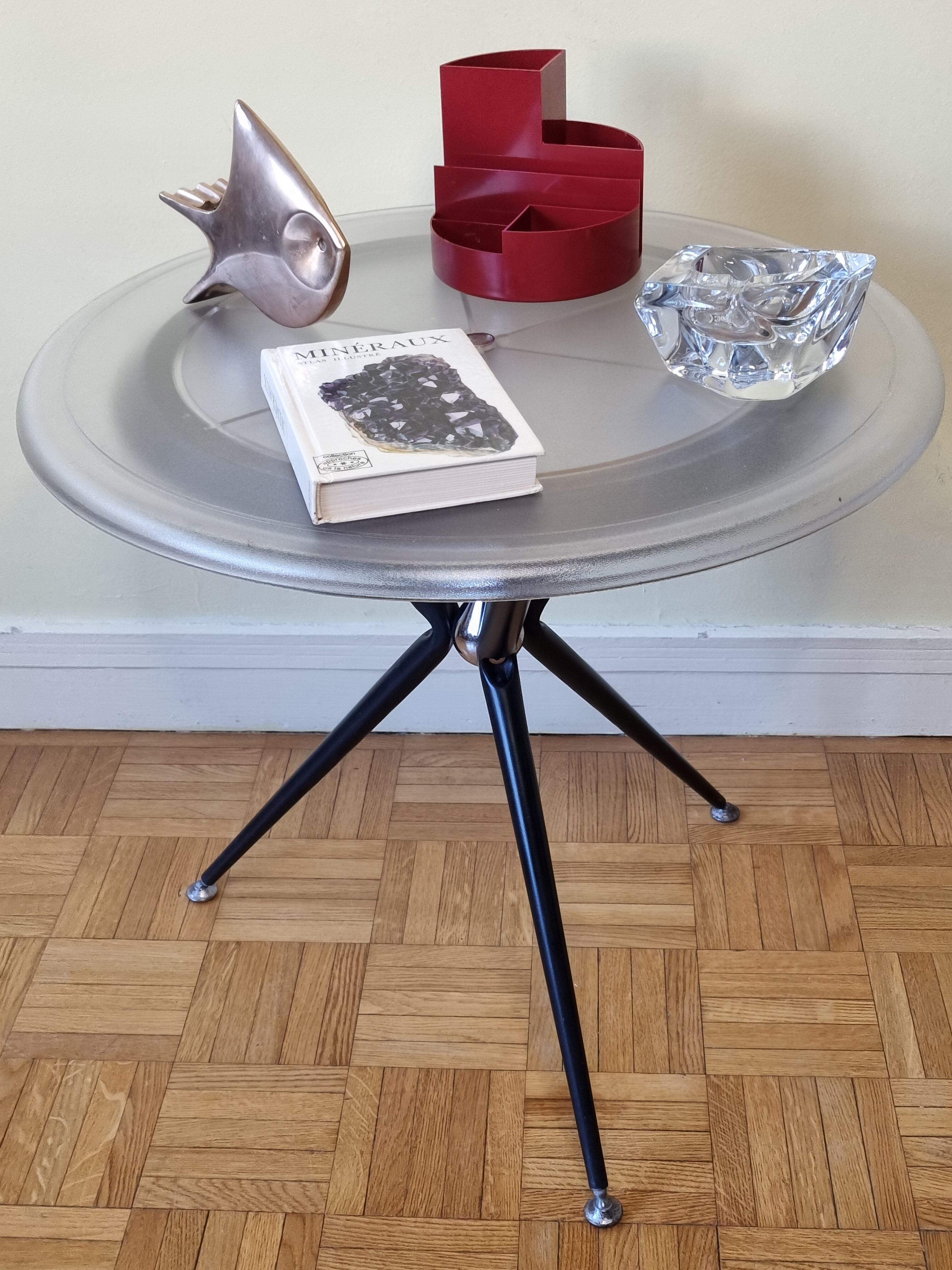 Triod side table, Italian design, Baleri Italia