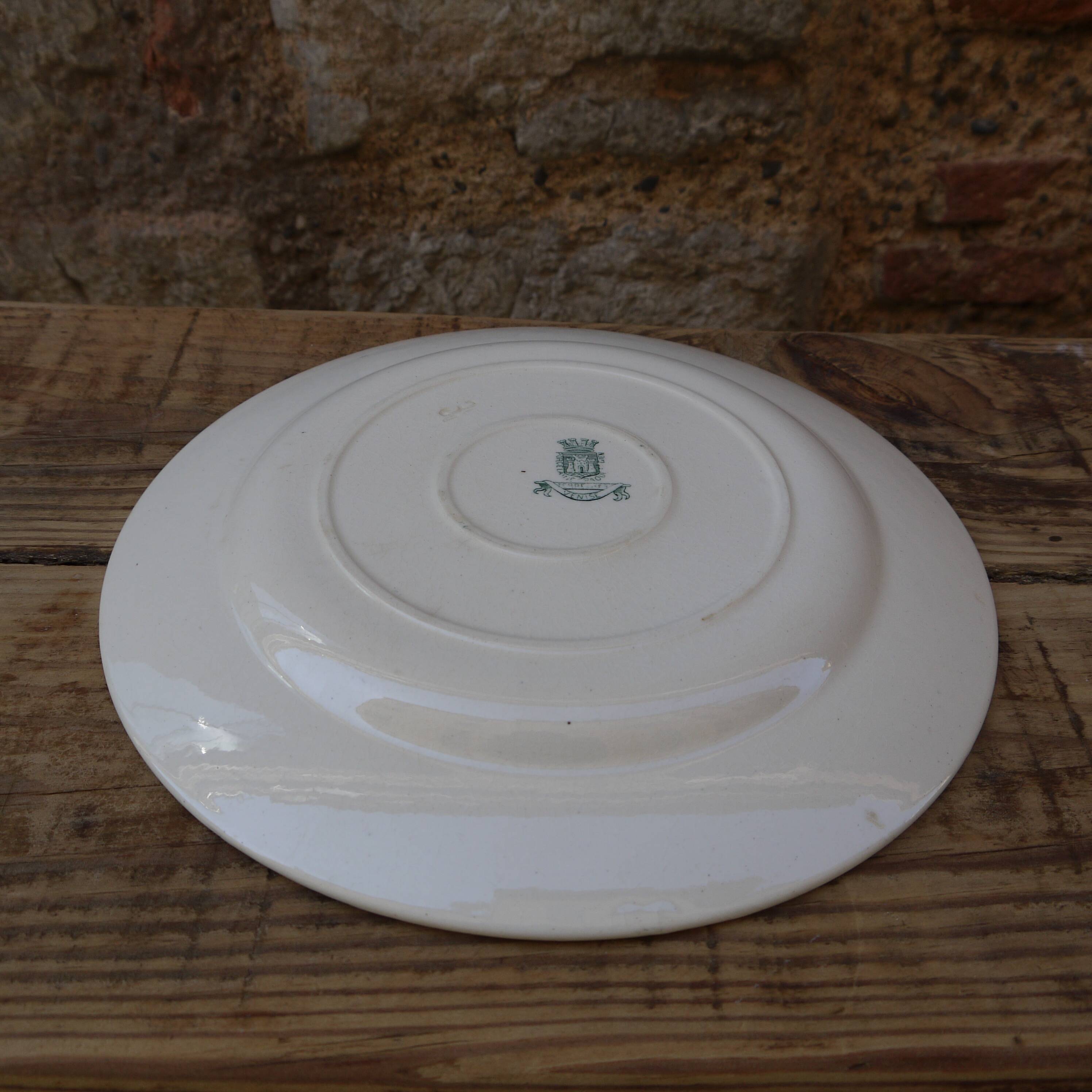 Dish Terre de Fer Venice