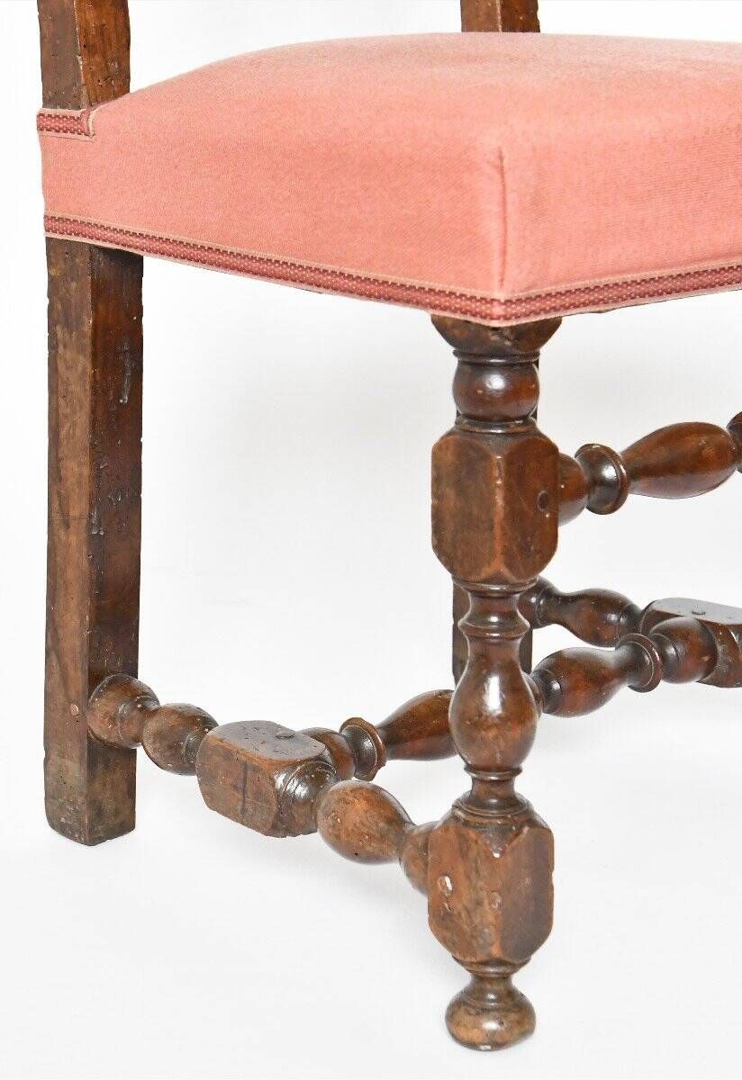 Chaise style Louis XIII