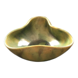 Empty pocket organic shape