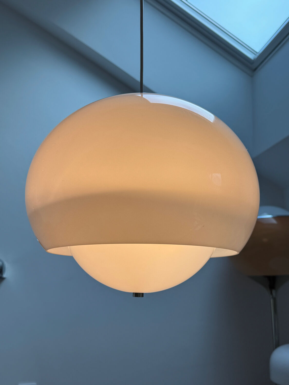 Vintage pendant lamp Harvey Guzzini Burgos: spatial suspension i