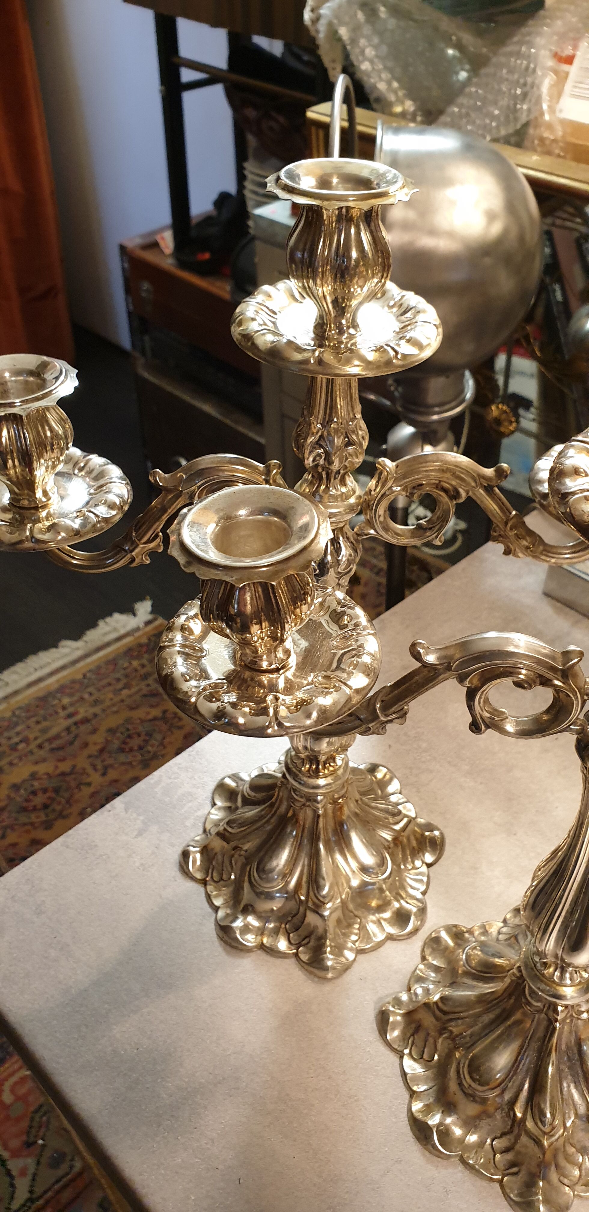 Pair of silver candlesticks 800