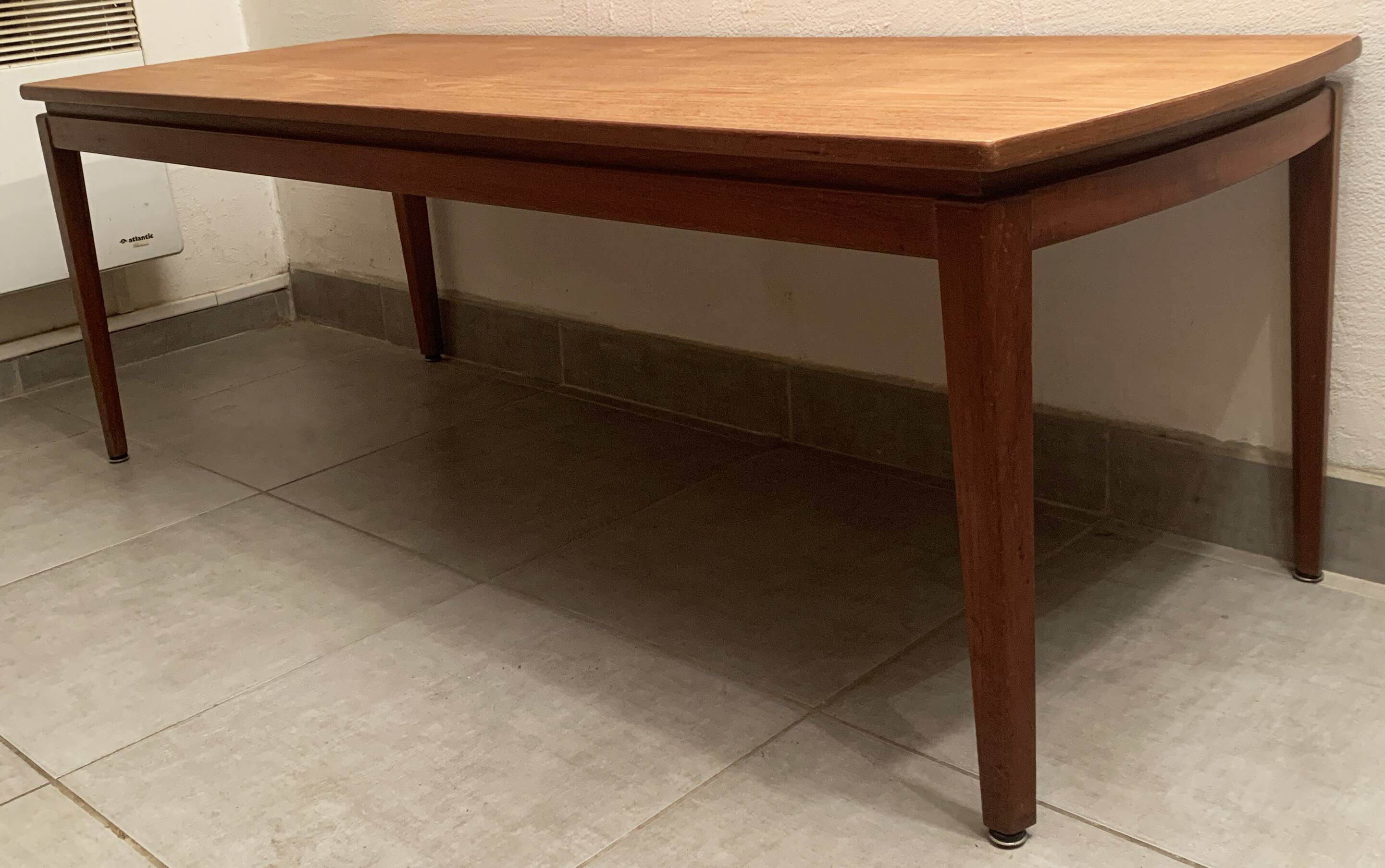 Large Scandinavian teak coffee table from the 60s