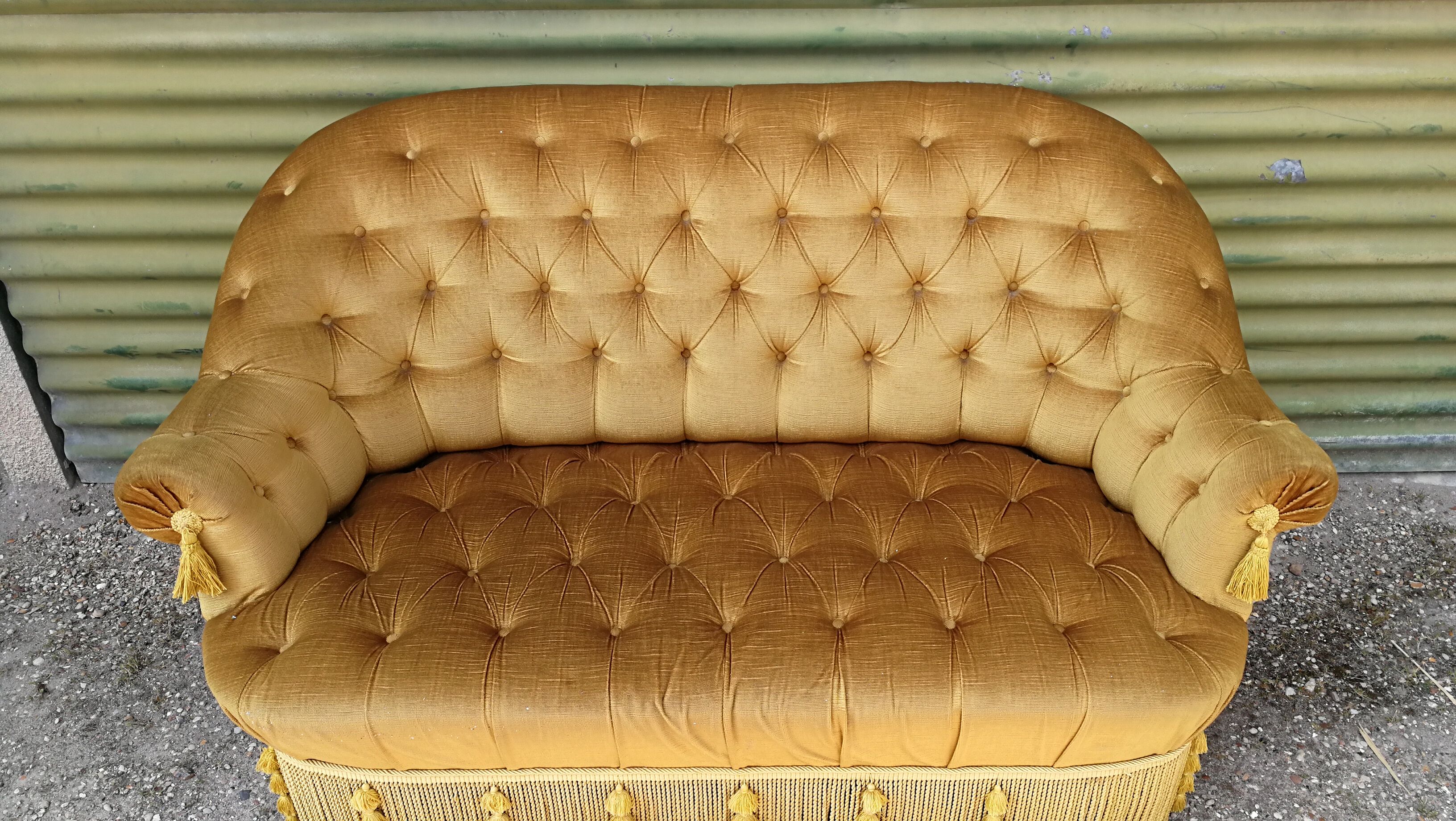 Bench-Toad 2 seats, Velvet padded, 60s mustard