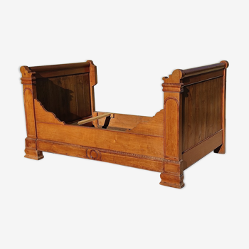 Old child bed