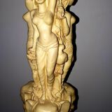 Selette Indochinese sculpted column