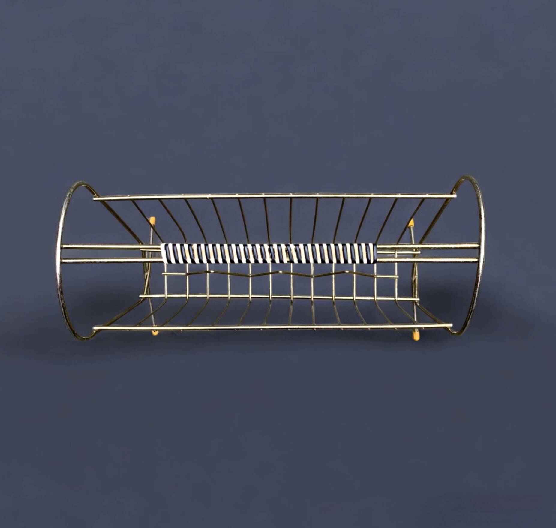 50s magazine rack in brass and scoubidou