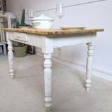 Farm table