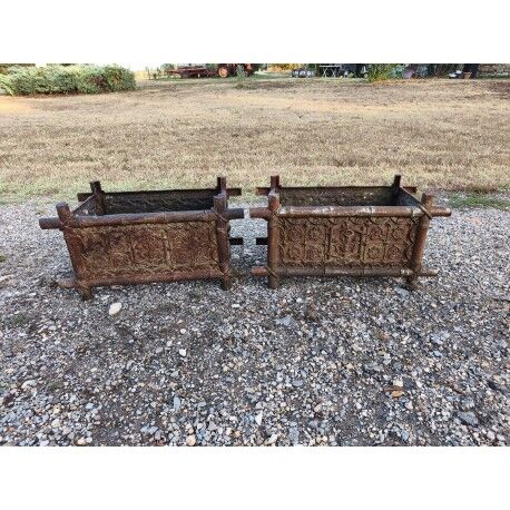 Pair of cast iron planters from 1900 in Charleville - Mézières
