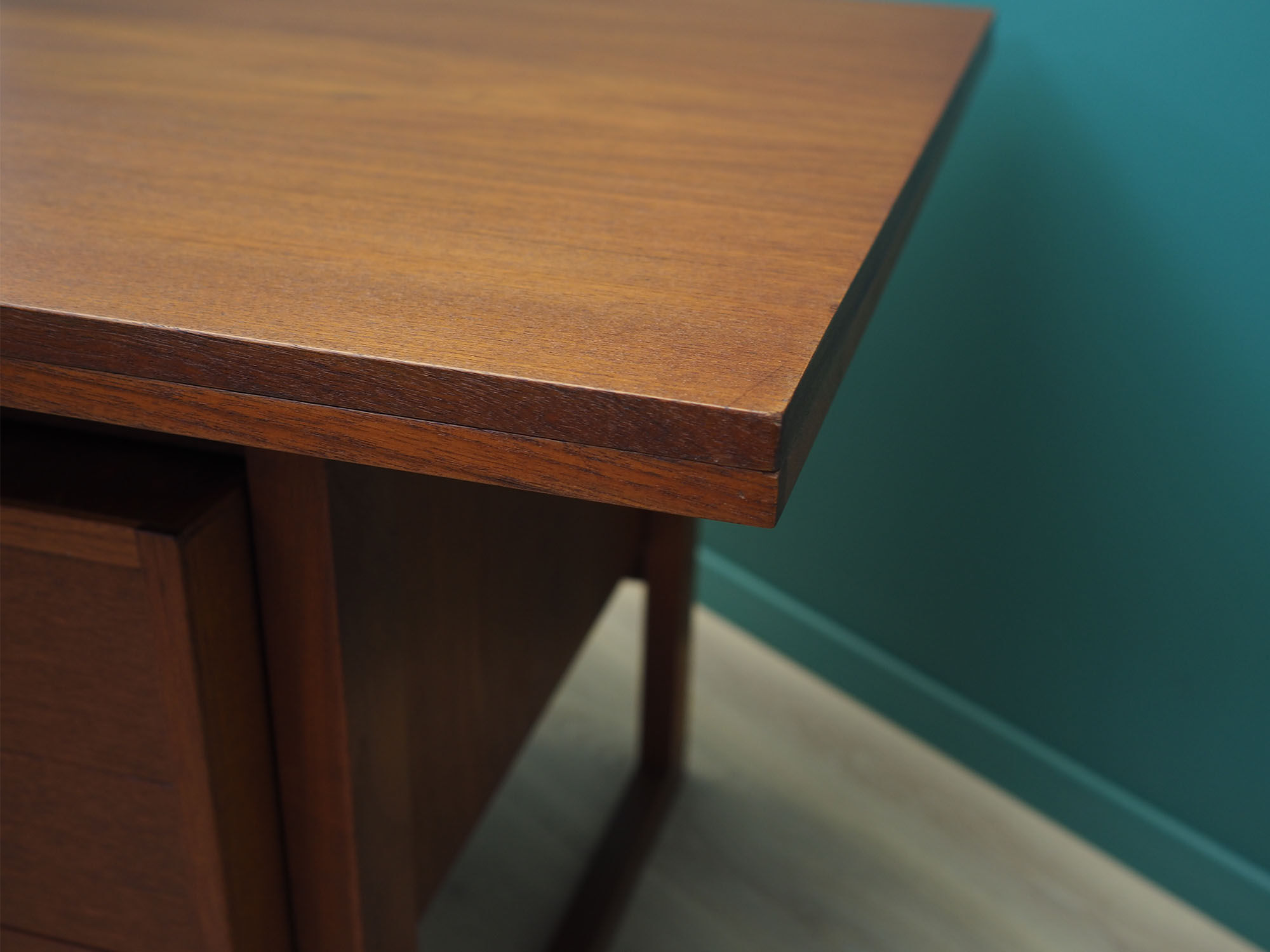 Bureau en teck, design danois, années 1970, fabriqué au Danemark