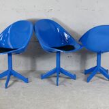 3 chairs "space Age", resin and steel, France, circa 1970.