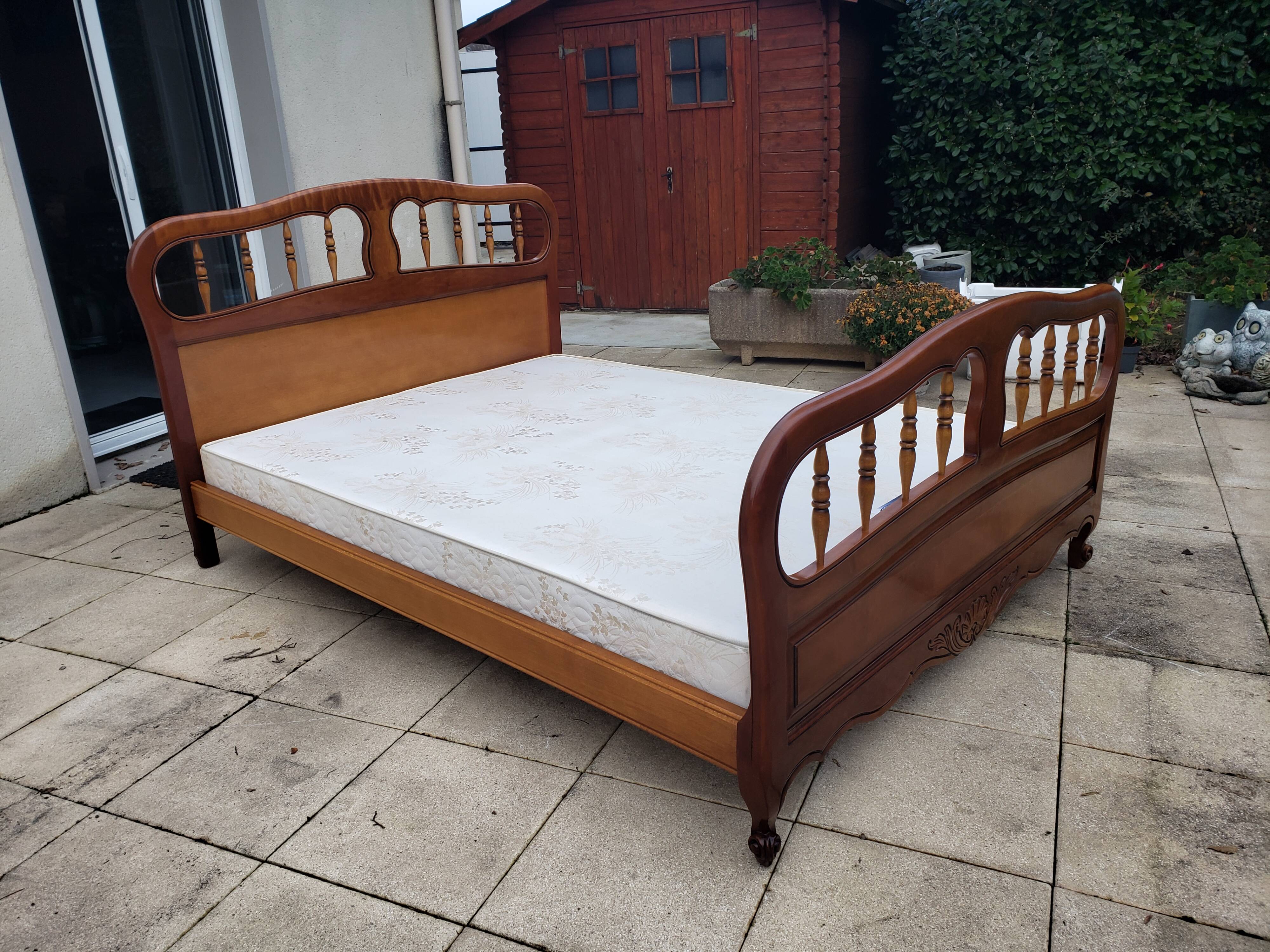 Louis XV style bed in cherry wood
