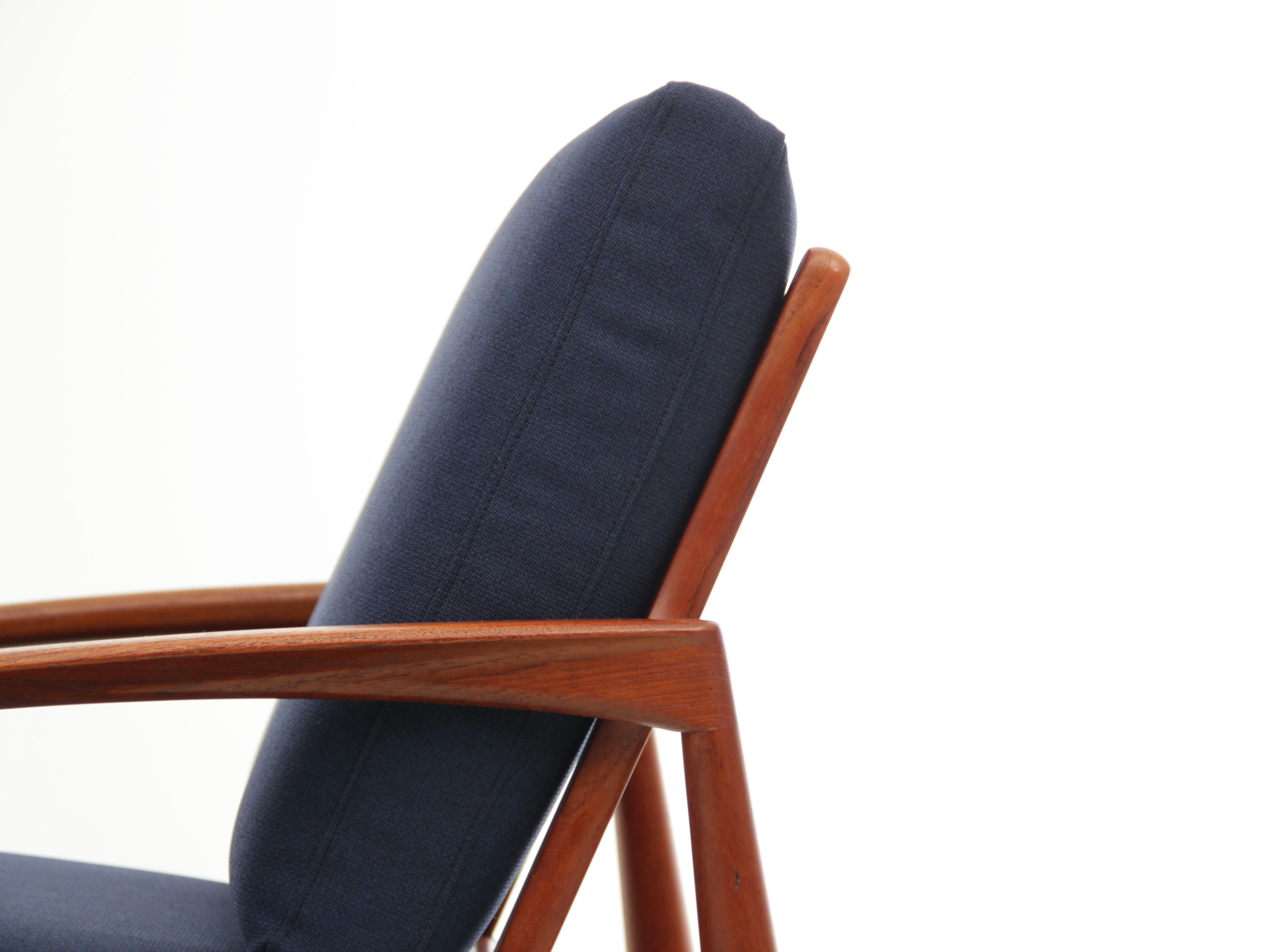 Fauteuil scandinave modèle 121 ou PaperKnive en teck