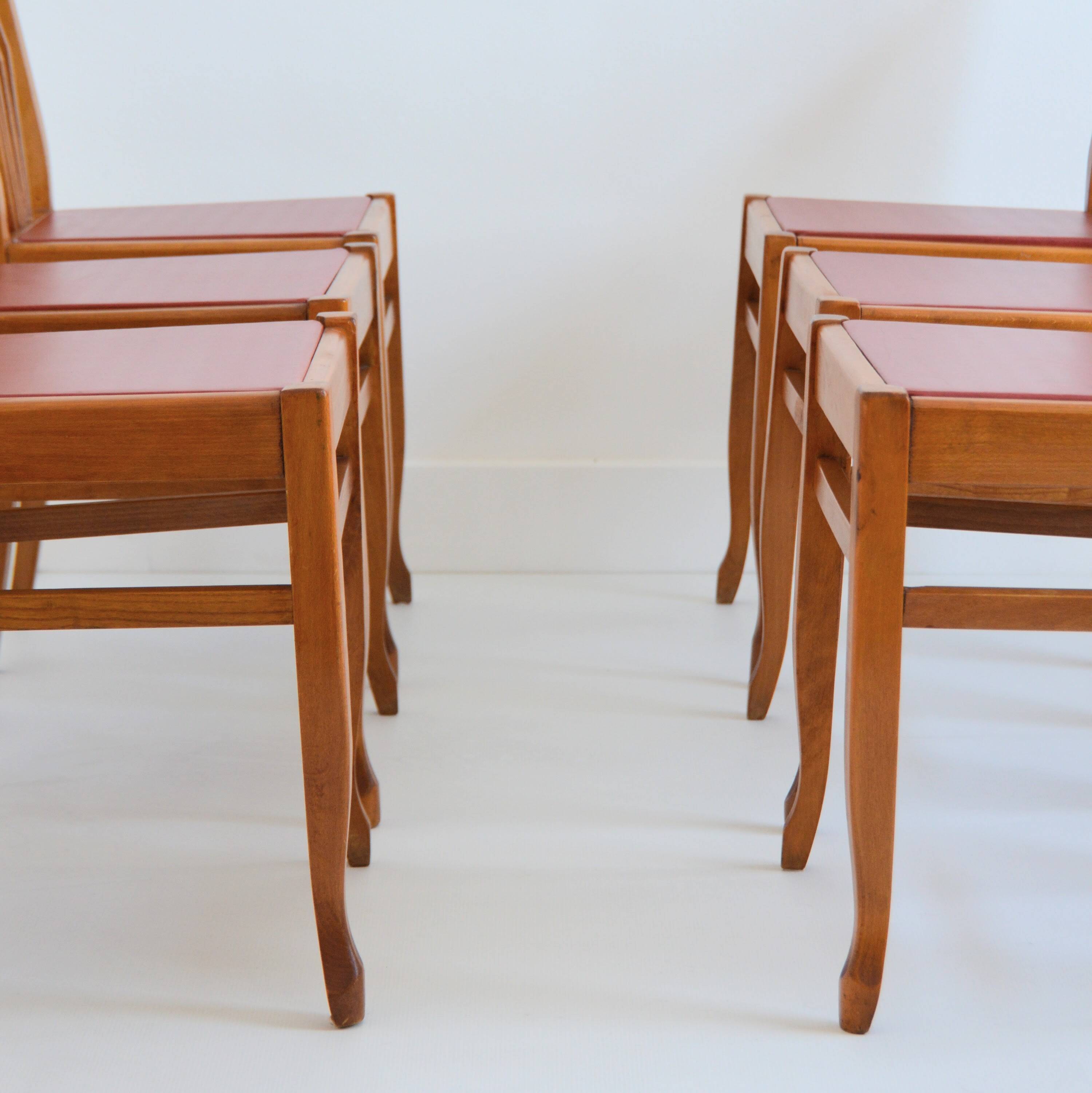 Set of 6 vintage chairs from the 1960s.